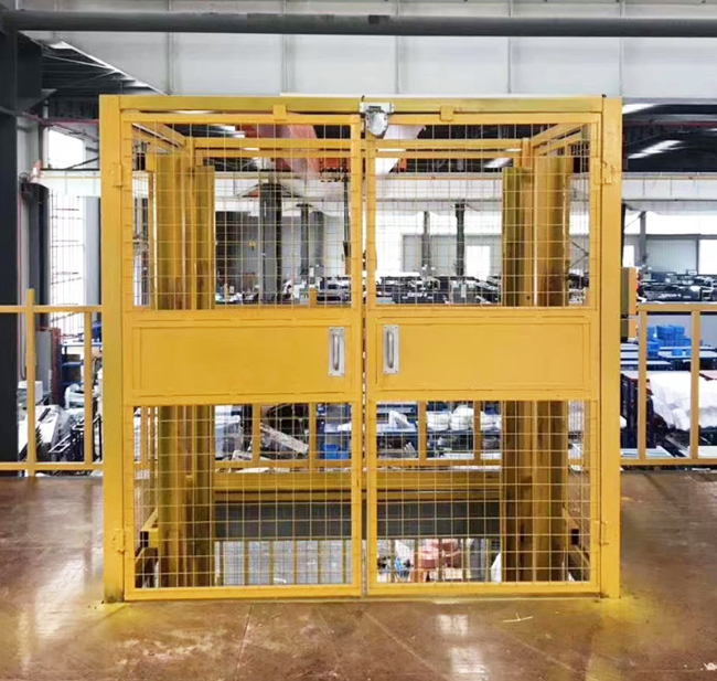 闽清智能导轨式升降机亮相